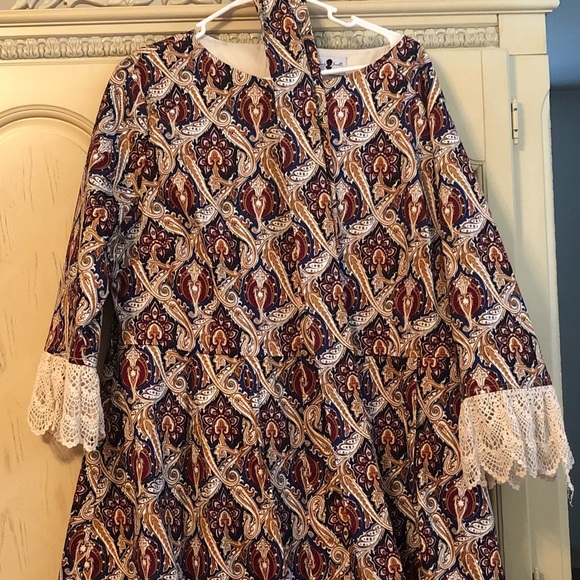 Dainty Jewell’s Paisley Dress - Picture 2 of 6